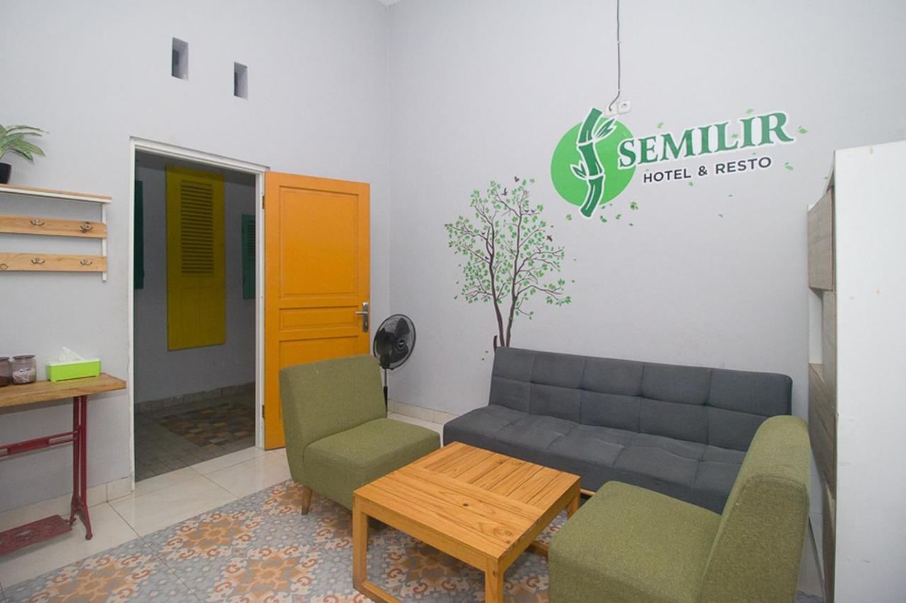 Reddoorz Plus Syariah Near Alun Alun Sampang Sampang  Eksteriør billede